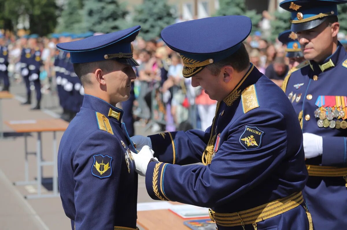 Высшие десантные училища. 141 Выпуск РВВДКУ 2022. Выпуск прапорщиков РВВДКУ 2022. Рязанское Гвардейское воздушно-десантное училище. РВВДКУ Рязань училище.