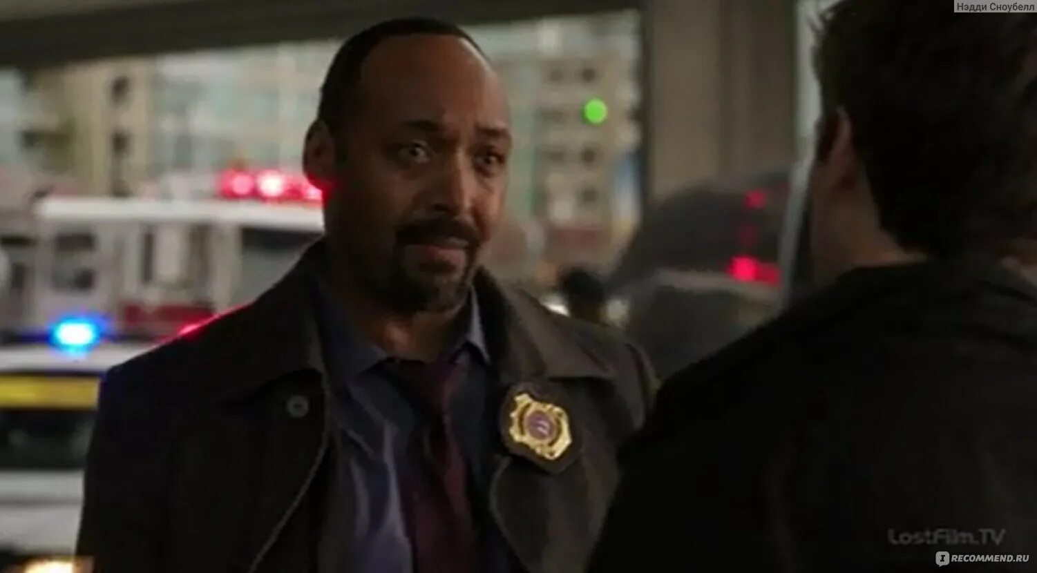 Спартак кровь и песок энди уитфилд. Джесси уарн. Брук уильямс хроники шаннары. Уарн. Спартак кровь и песок 1 сезон 9 серия.