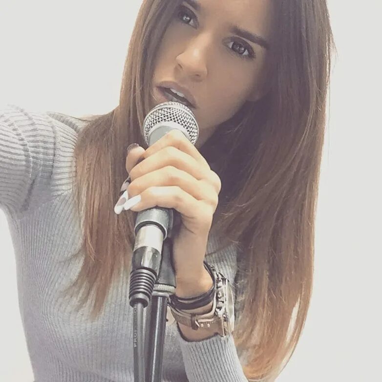 юлия зиверт. юлия zivert певица. юля зиверт до пластики. юля zivert. Zivert певица.