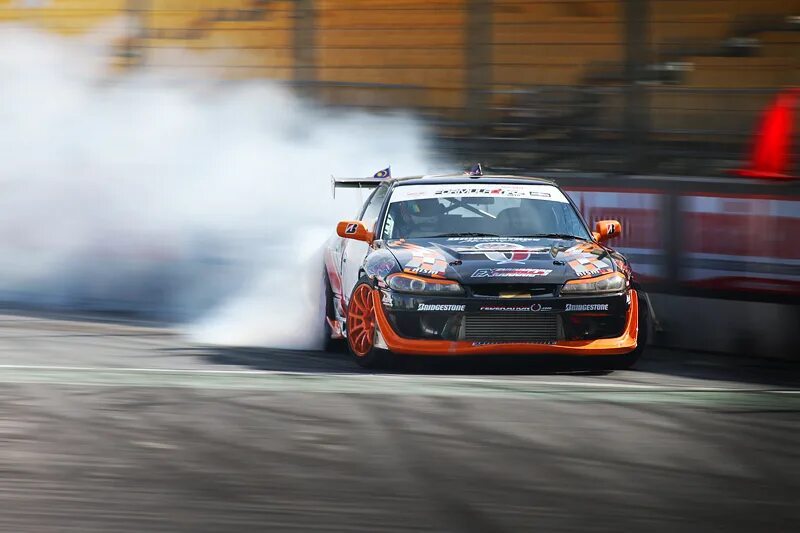 Симулятор машины дрифт. Nissan Silvia s15 Formula Drift. Красная дрифт машина. Стильный дрифт.