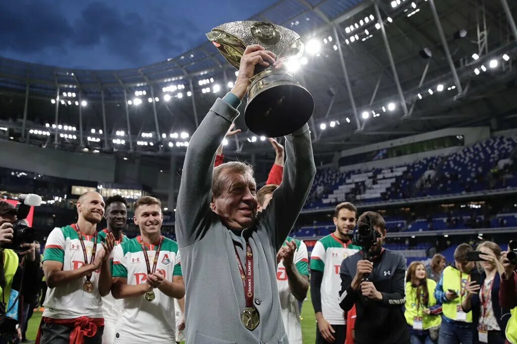 Локомотив выиграл кубок континента. Семин чемпион 2018. локомотив чемпион 2018.