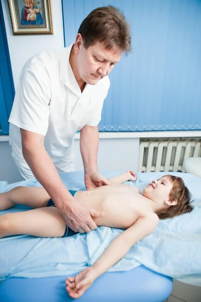 Артро вертебральная мануальная терапия. Мануальный терапевт. Мануальный терапевт для детей. Детский мануальный терапевт.