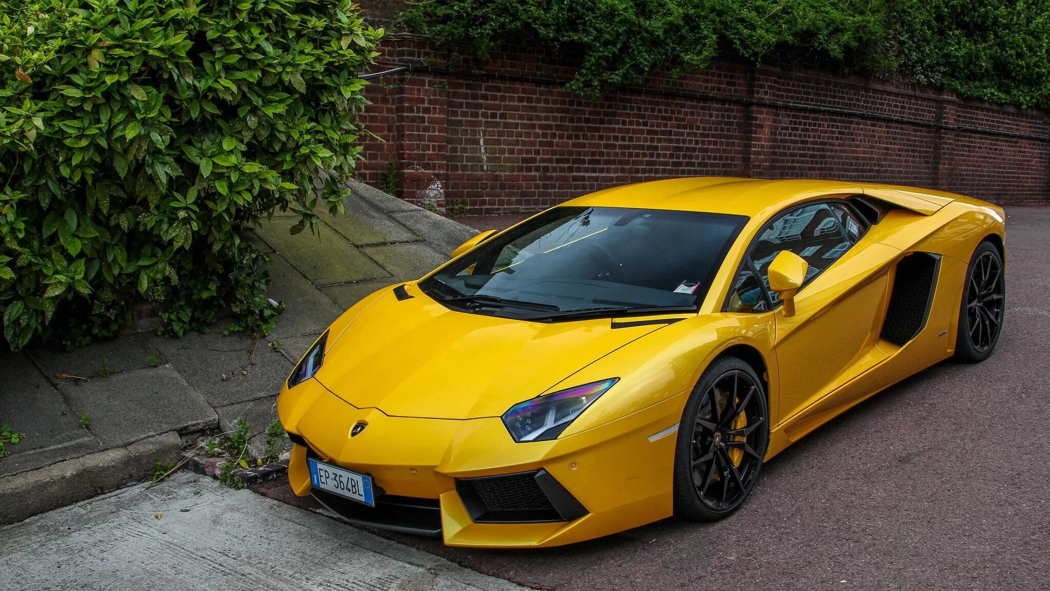 Желтый ламборджини. Lamborghini авентадор желтая. жёлтый ламборгини авентадор lp700-4. lamborghini aventador lp700-4 желтый. ламборджини авендатор жёлтые.