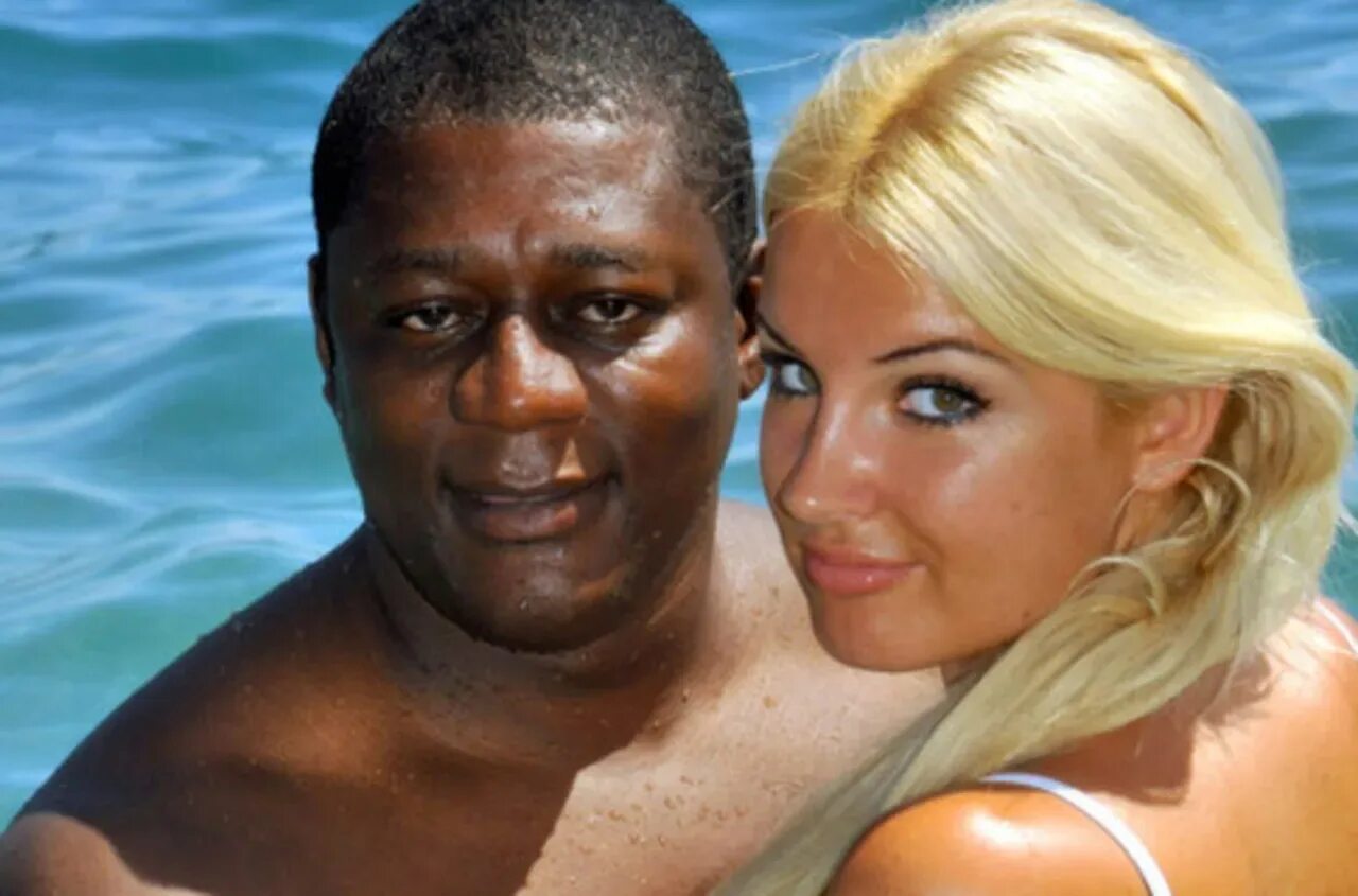 Свадьба темнокожих. Межрассовое общение. Межрассовое девушки. Свадьба с чернокожим. Межрассовое девушки.