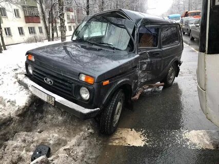 Водитель нива