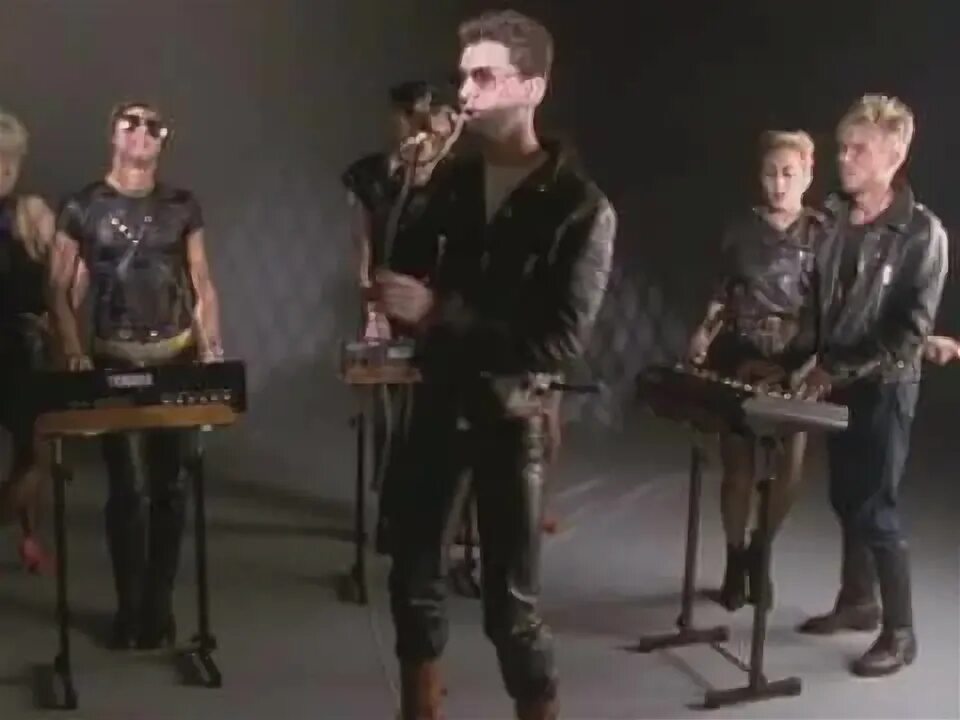 Just can t get enough depeche mode. Depeche mode just can&#039;t get enough. depeche mode 80s. депеш мод i just can&#039;t get танец под песню. fun mode группа павел иванов фото.
