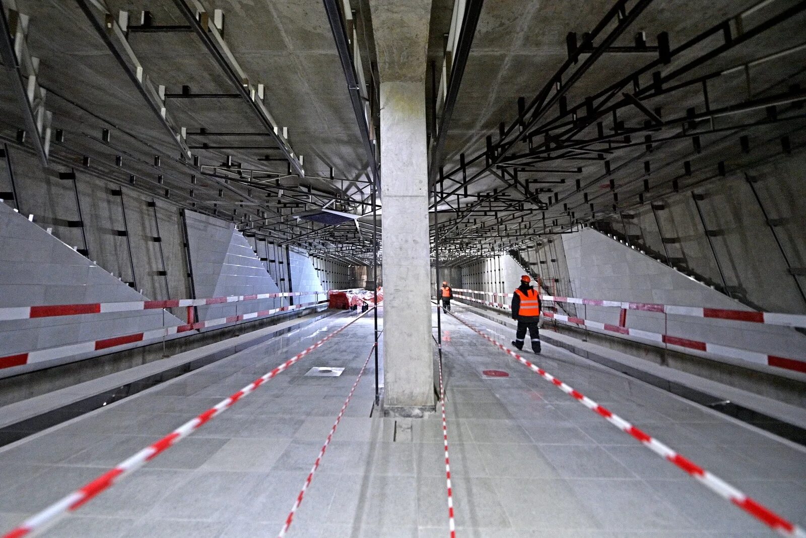 метро аэропорт 3 выход. станция аэропорт выходы. аэроэкспресс павелецкий вокзал аэропорт домодедово. схема платформы метро павелецкая. схема домодедово до павелецкого вокзала.