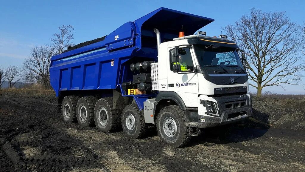 Вольво самосвал 10*4. Вольво 8x8 самосвал. Volvo FMX 10x4. Самосвал Вольво 10х6. Купить самосвал на трак ав бу