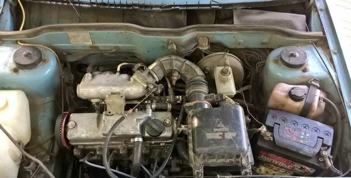 Не заводиться 21099 карбюратор. Ваз 2109 не заводится. Стартер 21099 карбюратор. Масса двигателя ваз 21099. Ваз 2109 карбюратор троит.