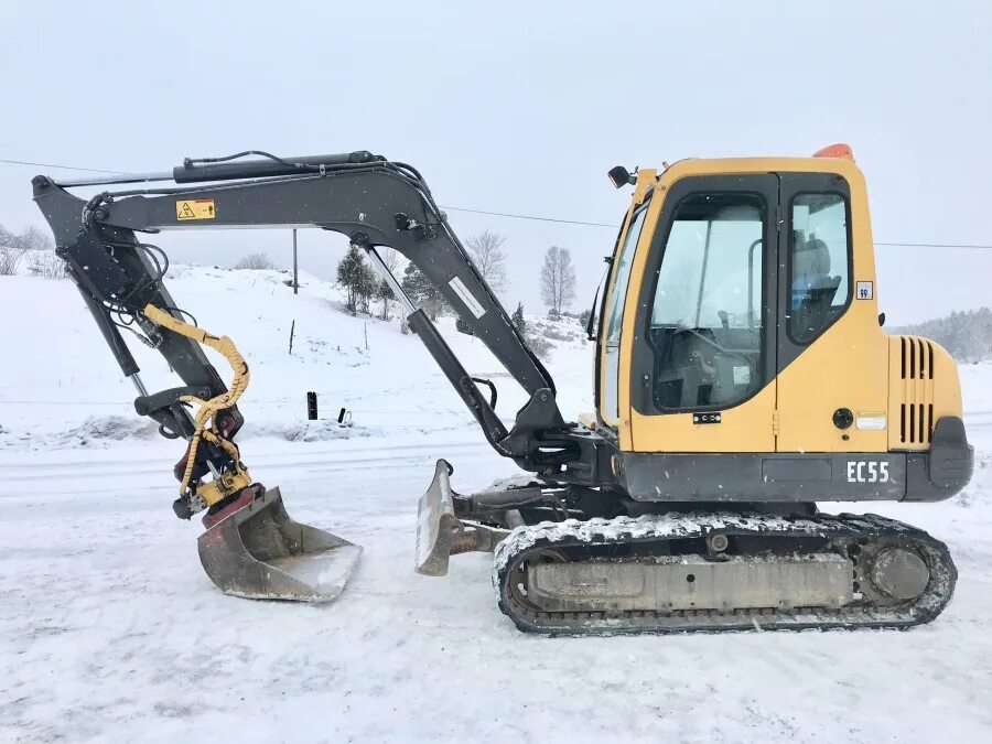 Мини экскаватор Вольво 60. Экскаватор Вольво 55. Экскаватор Volvo ec55b. Мини экскаватор Вольво 70.