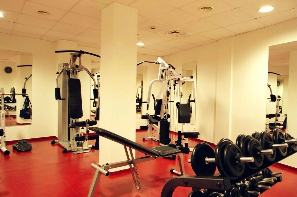 Гостиница тарей в ханты-мансийске. Тарей бассейн ханты-мансийск. Гостиница тарей ханты-мансийска. Гостиница торей. Отель тарей ханты-мансийск.