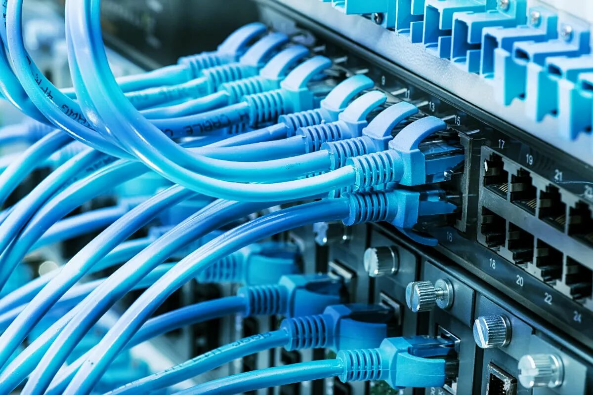 Российская связь интернет. Кабельная система Ethernet. Серверное и сетевое оборудование. Монтаж слаботочных сетей. Локальная сеть.