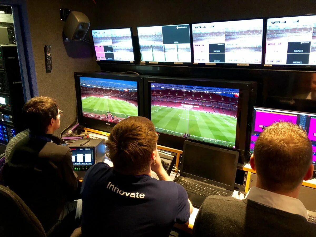 Трансляция каналов барнаул. Трансляция футбольного матча. освещение спортивных событий на телевидении. спортивные трансляции технологии.