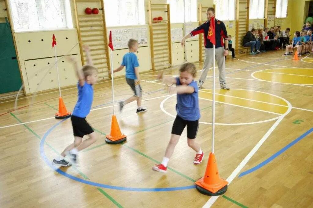 Физкультура в детском саду. Спортивные и подвижные игры. Pe class. Спортивное мероприятие для дошкольников. Система физического воспитания.