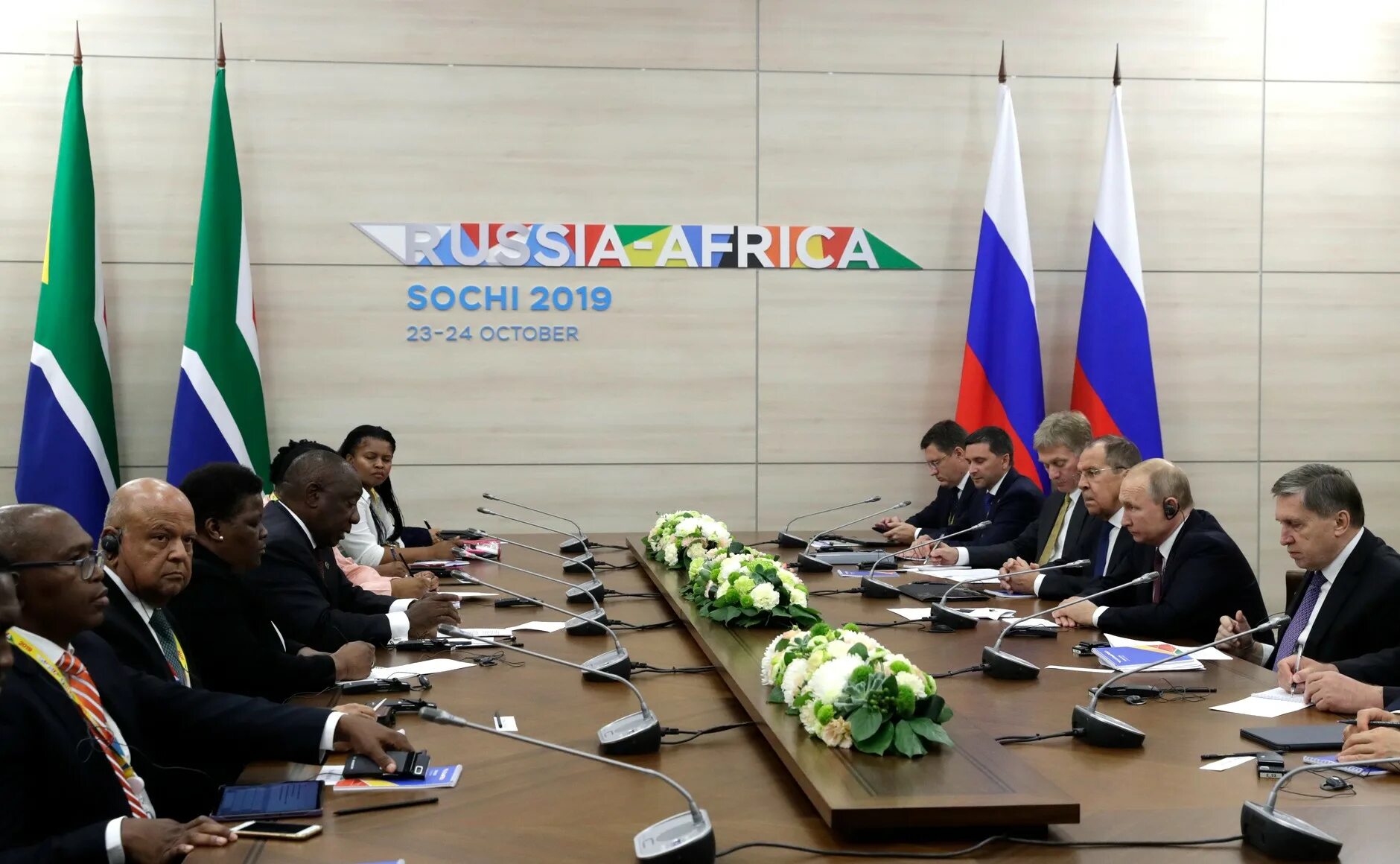 South africa russia. Саммит БРИКС 2019. Саммит Африка БРИКС. Саммит БРИКС В ЮАР. Саммит Россия Африка Сочи.