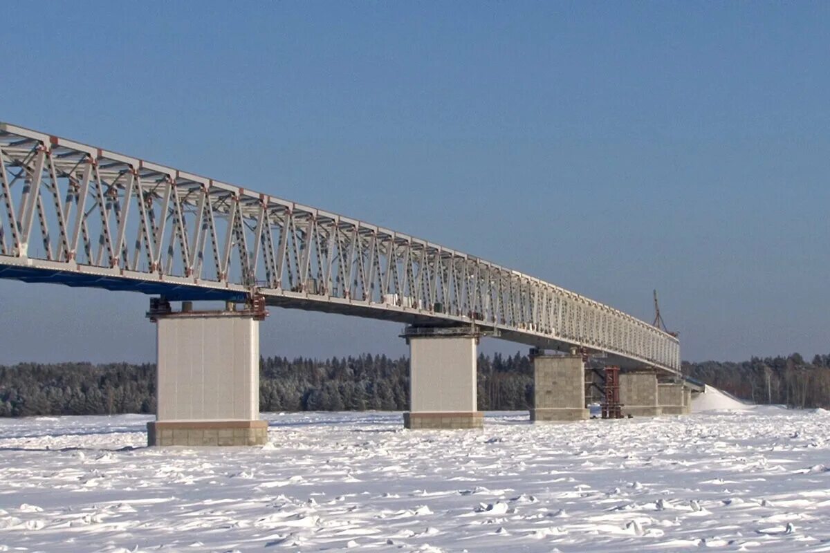 Старый жд мост красноярск. Мост через енисей в лесосибирске. Мост енисей красноярск. Енисейские мосты. Енисейские мосты.