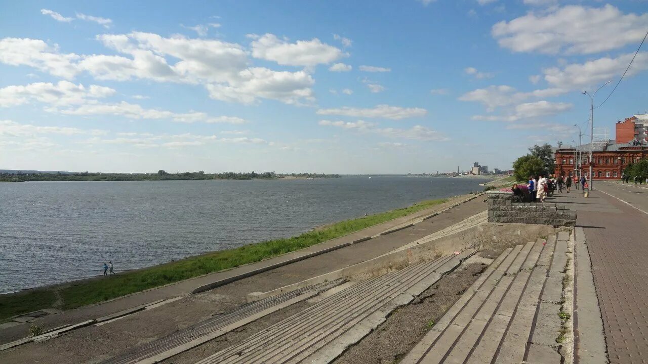 Набережная площадь томск. Томск прогулка. Набережная реки томи. Набережная реки томи. Набережная ушайки и томи.
