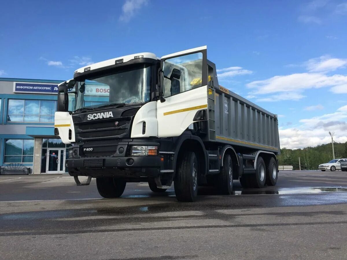 Scania p400 8x4. Scania p400 самосвал. Скания 8 4 самосвал. Scania p400 8x4 шасси.