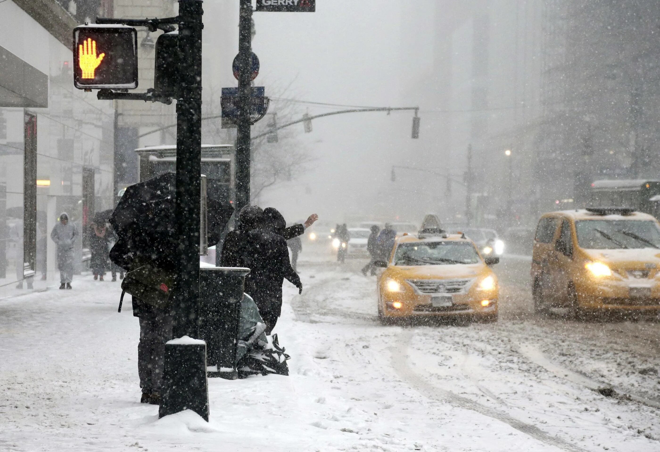 Снежный шторм штат Нью-Йорк. Снежная буря в Нью-Йорке. Метель в Нью-Йорке. Снегопад в Нью-Йорке.