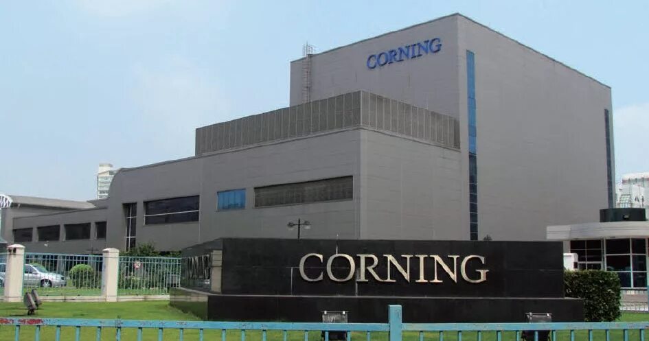 Corning отзывы. Компания Corning. Corning Glass works. Компанией Corning Glass works. Corning СНГ.