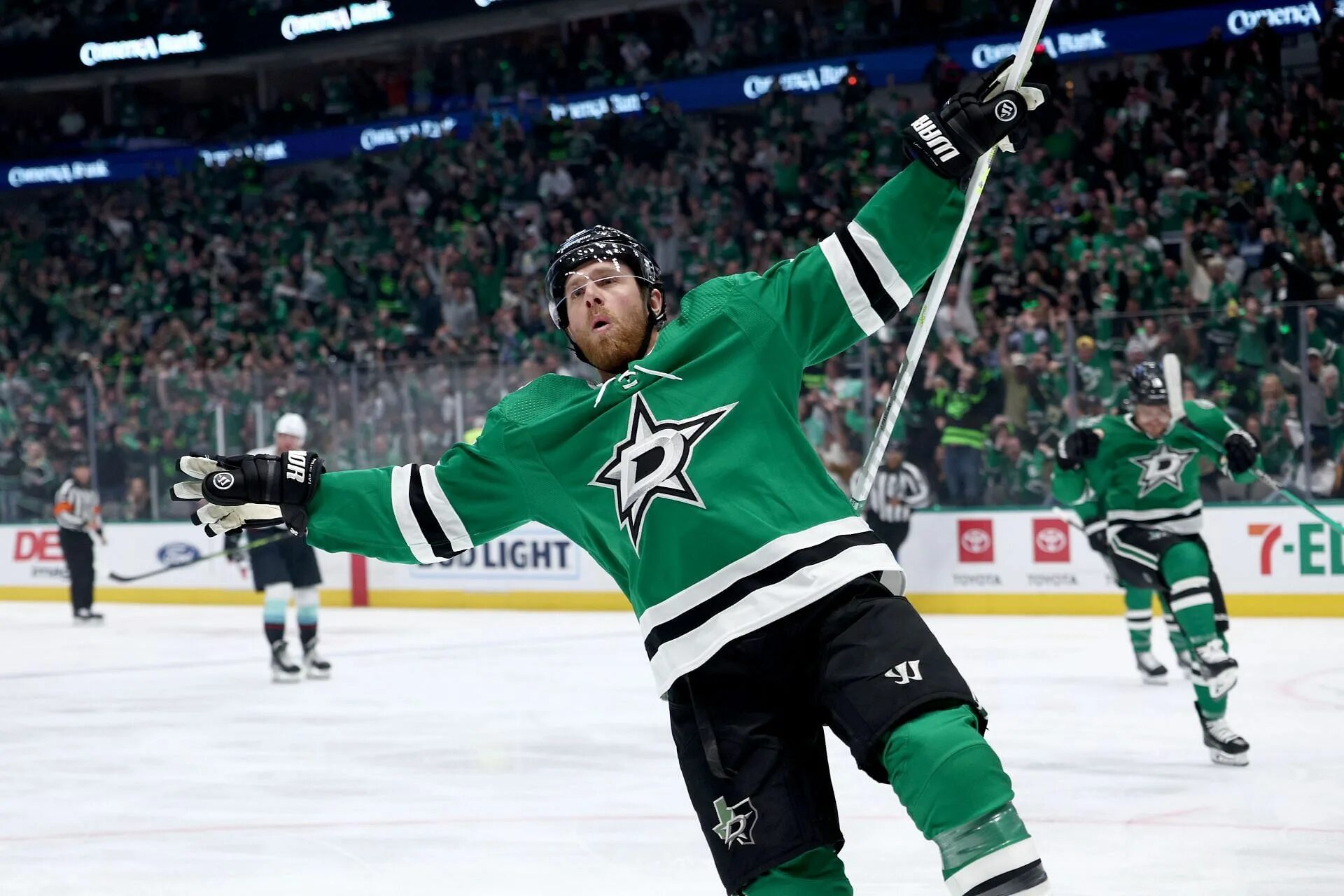 Dallas stars. Джо Павелски. Сиэтл Кракен Даллас Старз. Хк Даллас Старз. Даллас Старз Сиэтл Кракен 5 мая.