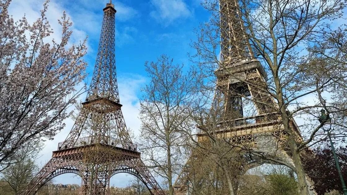 Г париж в россии. Эйфелева башня в Париже. Фото Эйфелевой башни. Эйфелева башня в Крыму. Эйфелева башня в Париже v.