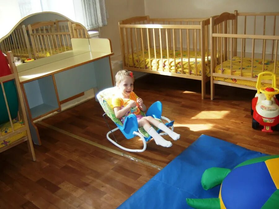 грудные дети в доме малютки. дом малютки. дети дома. дом малютки. дом малютки тобольск.