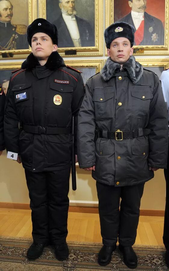 Новая форма полиции МВД России 2022. Форма полиции в 2022 году. Сотрудник полиции 2022 года форма. Новая Полицейская форма 2022 МВД России.