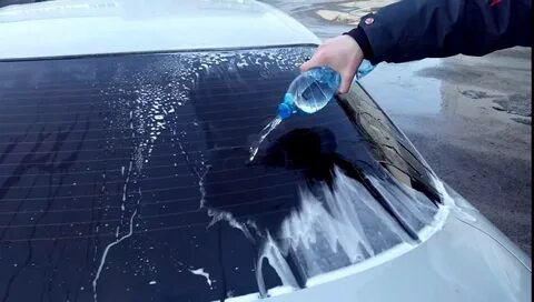 Автомобильного стекла вода
