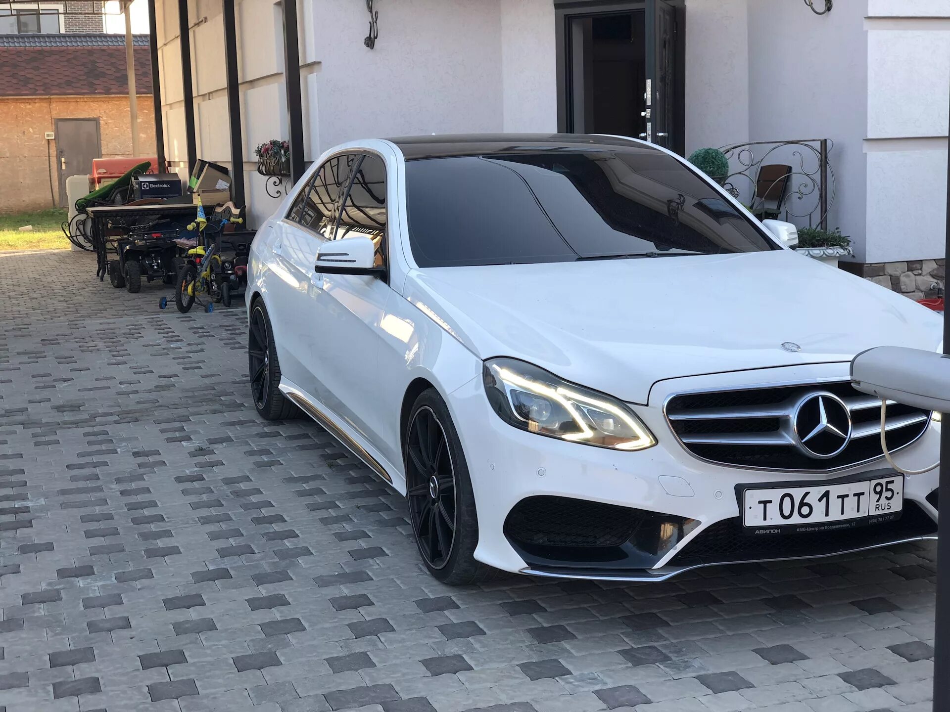 Е 6.3 AMG w212 Рестайлинг. Мерседес е 212 6.3. Mercedes Benz 212 Рестайлинг. Мерседес 212 Рестайлинг 6.3 AMG.