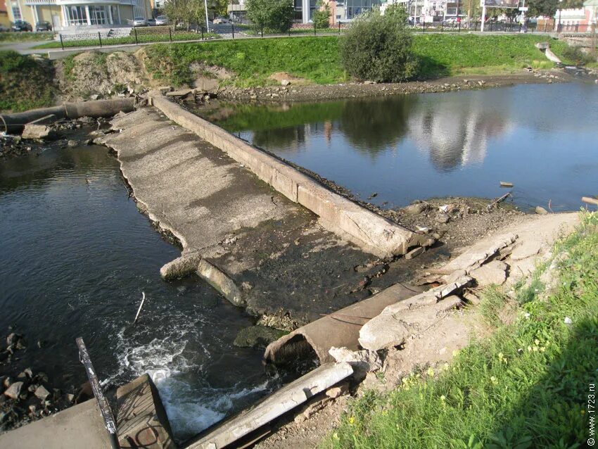 Платина свердловской. Ногинск плотина в Успенске. Арамиль плотина. Плотина в Михальцево Вологда. Мост плотина Екатеринбурга.