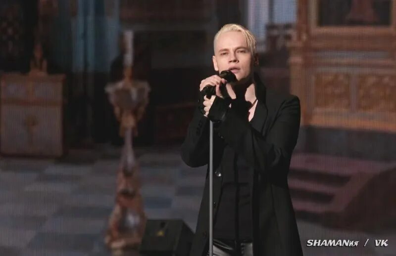 шаман выступление на красной площади. шаман кремлевский проект. шаман новая стрижка. шаман кремлевский проект. путин на красной площади 30 сентября 2022.