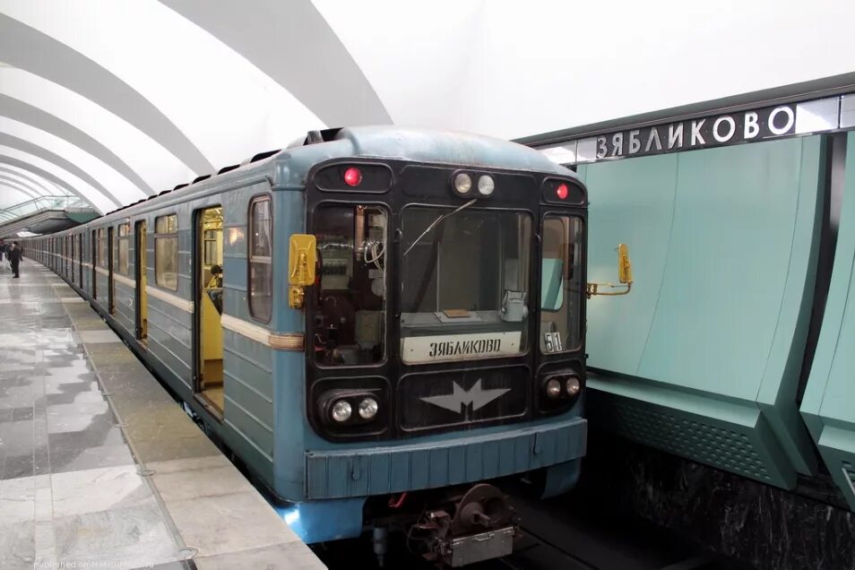 Номерной 2 2. Номерной вагон 81-717. метропоезд 81 717 714. номерной 81-717 мск. 81-717.5 номерной.