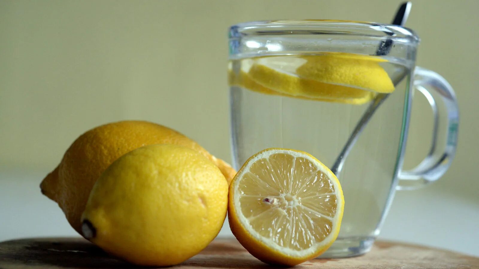 Лимон. Hot lemon. Чай с лимоном и медом. Чай с лимоном. Hot lemon.