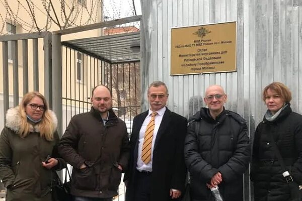 сайт полиции преображенское. овд преображенское сотрудники. журналистка дождя валерия ратникова. полицейский участок. суворовская 25 москва отдел полиции.