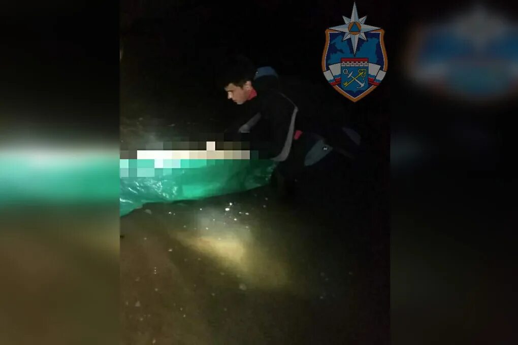 Жительница подмосковья спасательный круг утонула. Спасение утонувшей девушки. женщина утонула на карьере всеволожск. карьер пугарево во всеволожске.