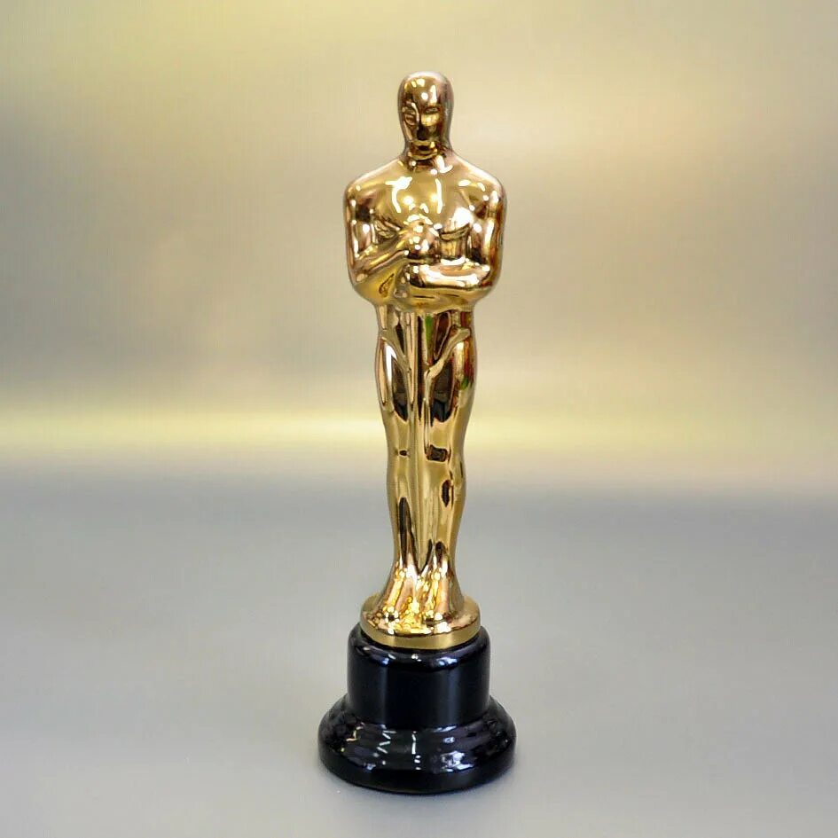 Оскар значение. Оскар (кинопремия). Статуэтка американской киноакадемии "Оскар. Кинопремия Оскар статуэтка. Оскар (кинопремия, 2023).