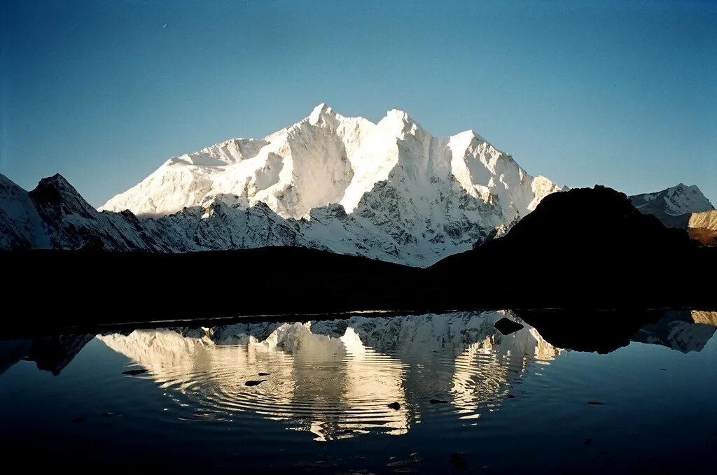 Анды выше гималаев. Гора Чомолонзо. Махалангур-Химал Гималаи. Макалу гора. Макалу Гималаи Непал.
