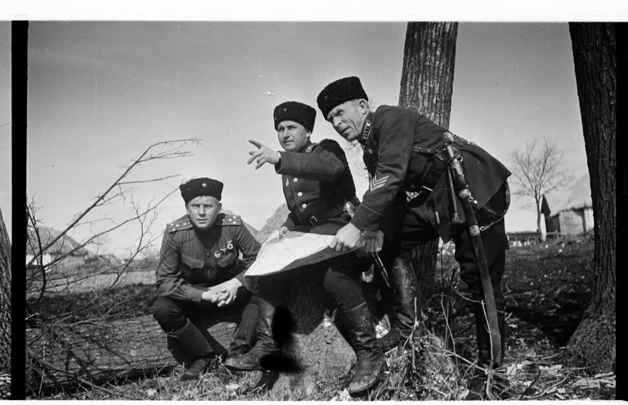 Командиры кавалерийская дивизии. Казаки ркка в вов. 112 конная башкирская кавалерийская дивизия. 112 башкирская кавалерийская дивизия тагир кусимов. Конно-механизированная группа плиева.