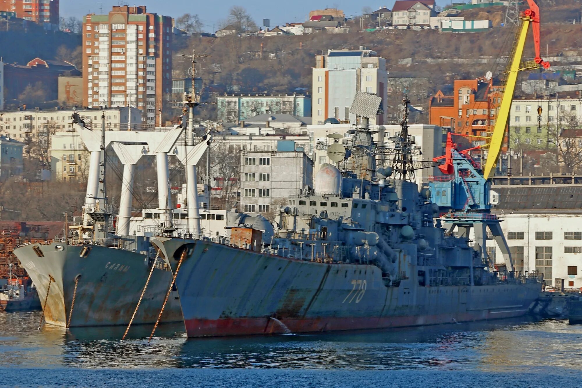 Эсминец бурный тихоокеанский флот. Эсминец бурный тихоокеанский флот. Эсминец бурный. Эсминец бурный тихоокеанский флот 1993. Эскадренные миноносцы проекта 956.