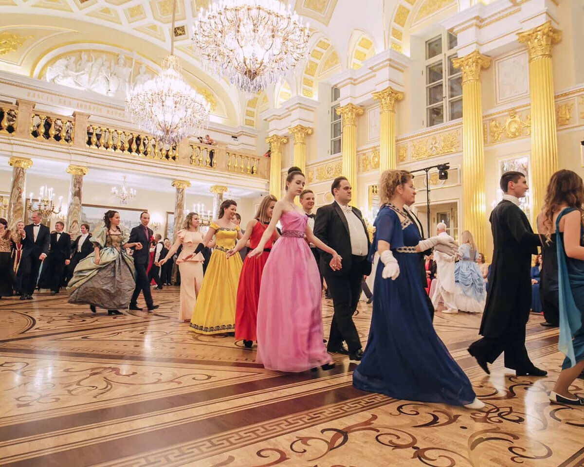 Царское село. Бал в константиновском дворце. Бал в екатерининском дворце 19 век. Екатерининский дворец бальный зал. Балл во дворце.