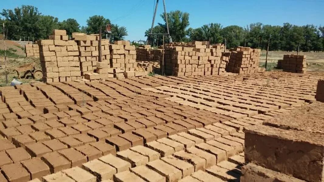 Кирпичная кладка. Кирпич сырец сканворд. Печь для обжига керамического кирпича. Кирпич сырец. Кирпич сырец сканворд.