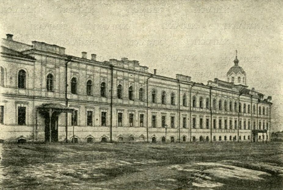 Ставропольская классическая мужская гимназия ставрополь. Ставропольская ольгинская женская гимназия. училище святой александры ставрополь. первая мужская гимназия ставрополь. ставропольская мужская гимназия 19 века.
