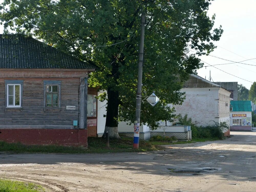 Темников старые фото. Темников город. Темникова старинный открытый родной. Базарная площадь саранск. Старый инсар фото.