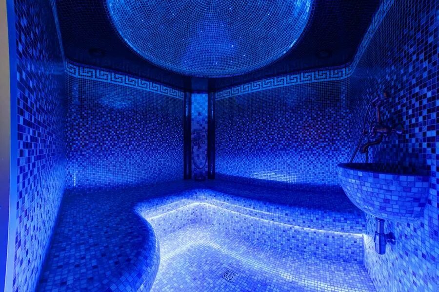 Отель уют андреевка севастополь. Баня с хамамом. Сауна хамам. Рэдиссон блю хамам. Хаммам голубой.