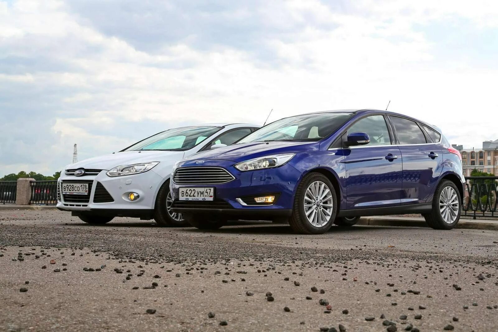 Форд фокус различия. Ford focus 3 рестайл. Ford focus 2 рестайлинг и дорестайлинг разница. Форд фокус 6 поколения. Focus 2 рестайлинг и дорестайлинг.