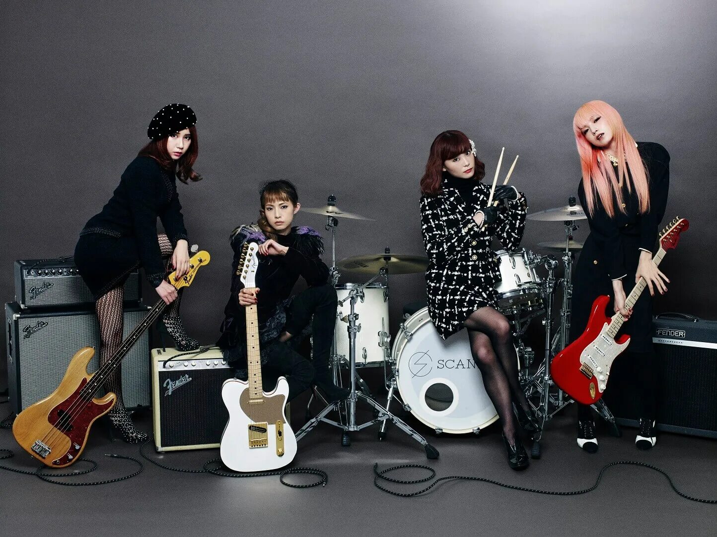 Scandal группа. Герлз бэнд. Scandal Japan Band. DESTROSE группа.