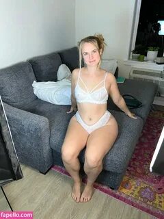 Melanie El Baghdadi  melanie_el_baghdadi Nude Leaked Photo 95 - Fapello.