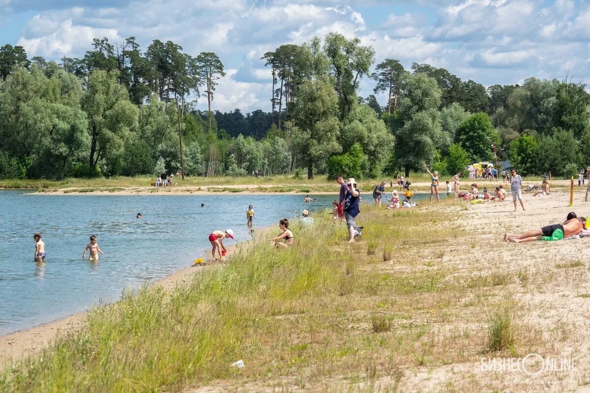 Пляж локомотив казань. Камский пляж казань. Камский пляж татарстан. Пляж казань можно купаться. Пляж казань можно купаться.