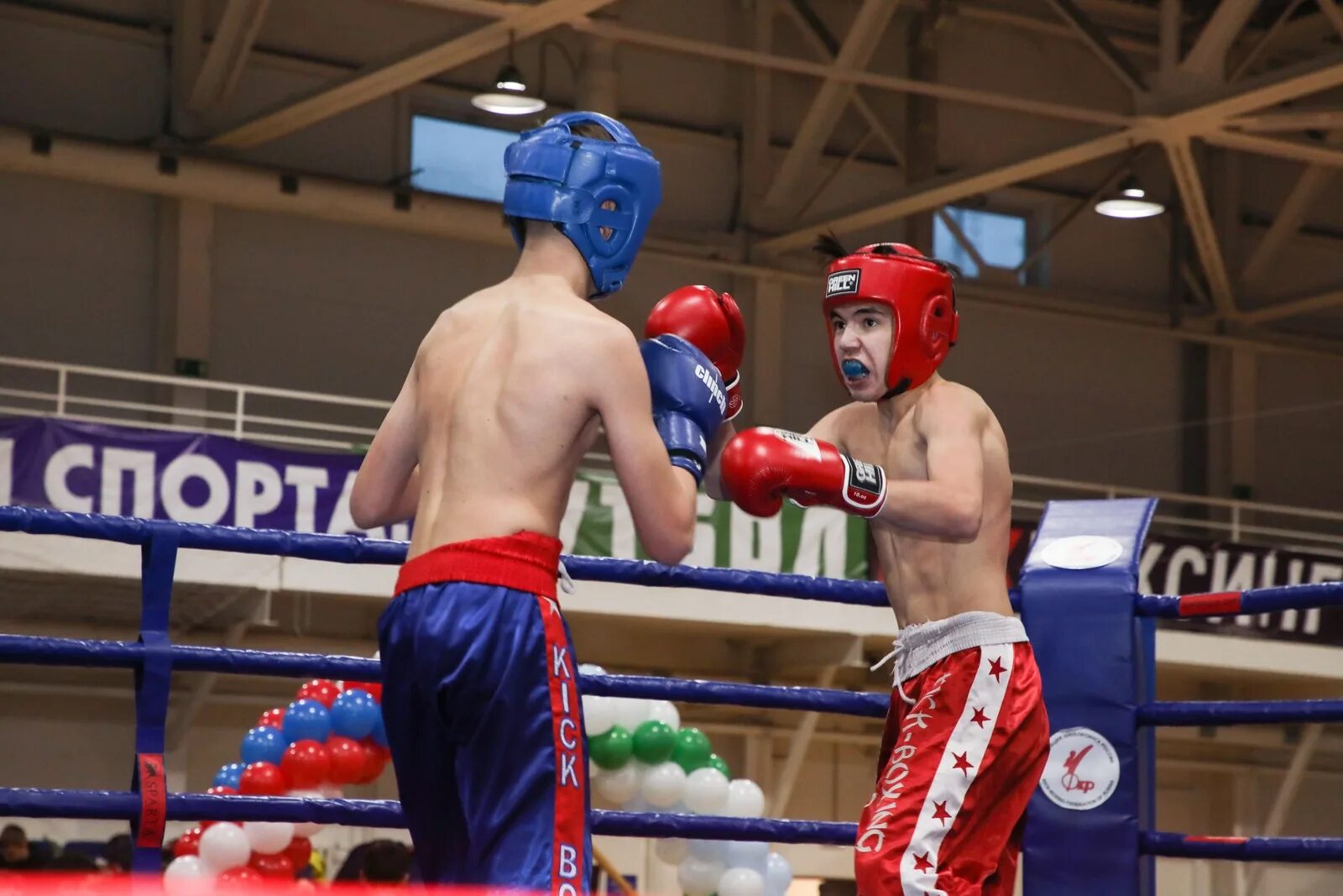 Кикбоксинг хакасия. Тозлиян туапсе кикбоксер. Кикбоксинг девушки. Мастера кикбоксинга. Фирдавсджон кикбоксинг хакасия.